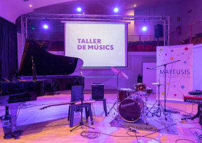 Mayeusis  & Taller de Music